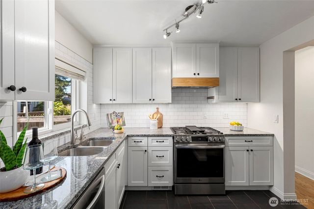 914 McKenzie Avenue, Bremerton, WA 98337