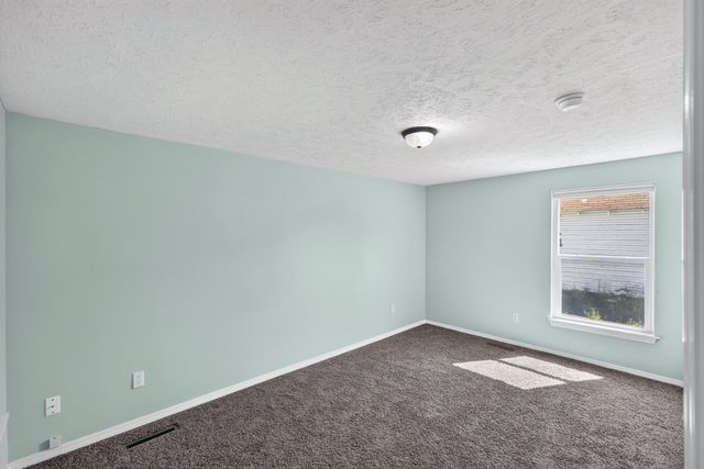 2422 N WALL St, Spokane, WA 99205