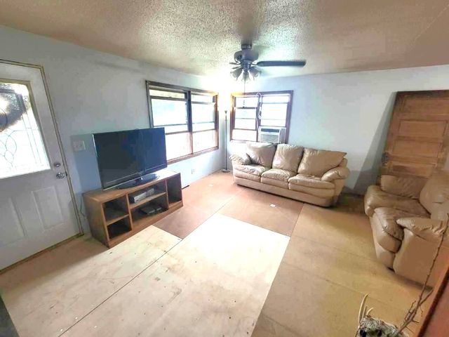 606 S 5th Street, Knoxville, IA 50138