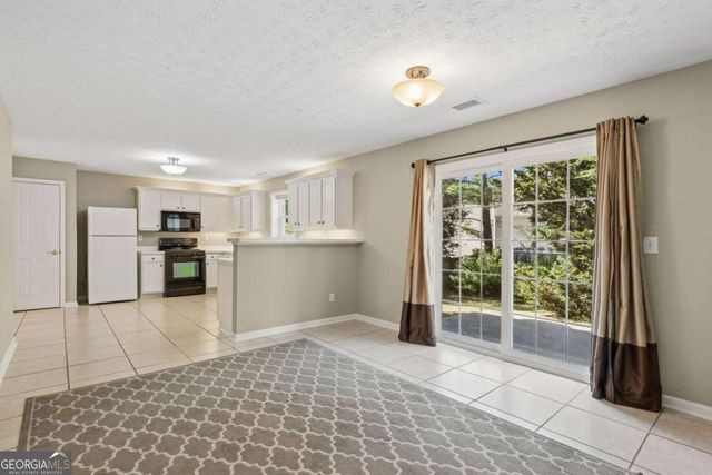 806 Norwalk Cove, Lawrenceville, GA 30043