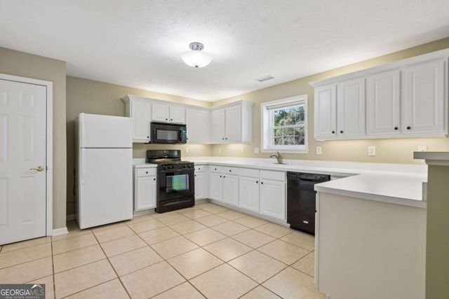 806 Norwalk Cove, Lawrenceville, GA 30043