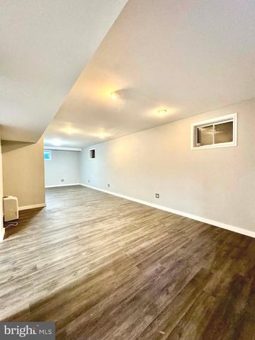 10931 PARK RD, Fairfax, VA 22030