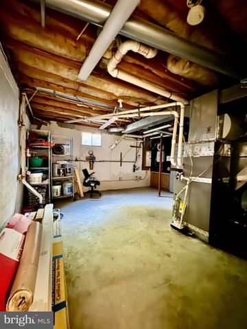 10931 PARK RD, Fairfax, VA 22030