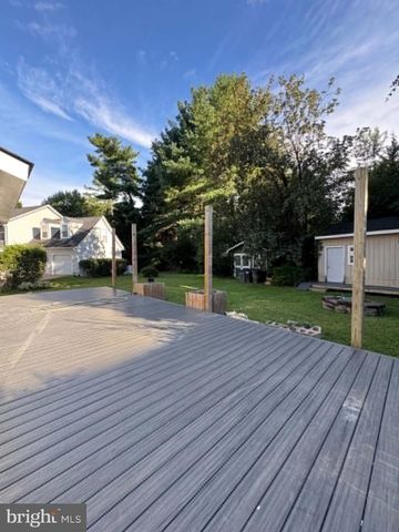 10931 PARK RD, Fairfax, VA 22030