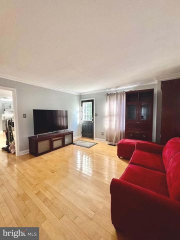 10931 PARK RD, Fairfax, VA 22030
