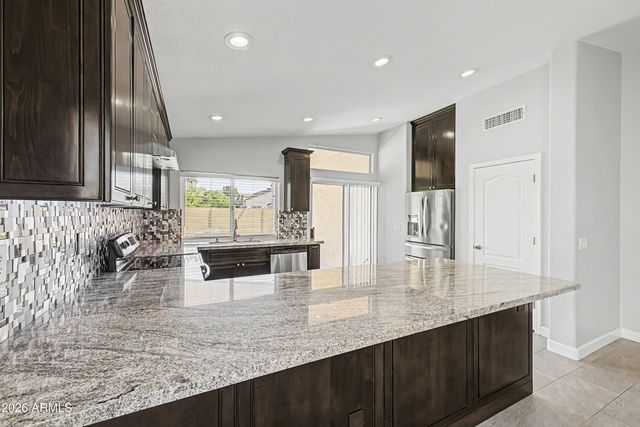 18619 N 40TH Place, Phoenix, AZ 85050
