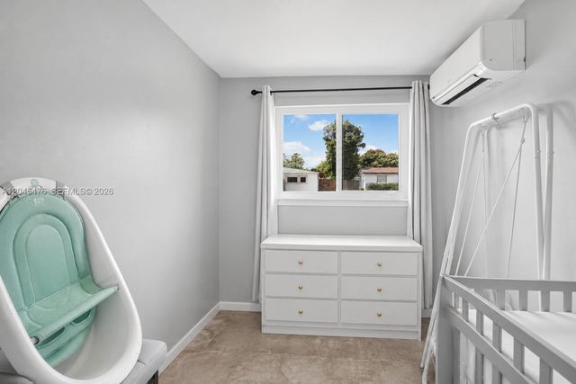 7331 Garfield St, Hollywood, FL 33024
