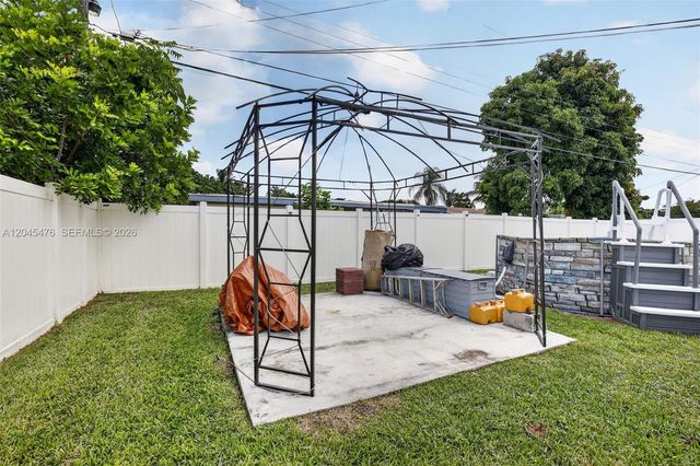 7331 Garfield St, Hollywood, FL 33024