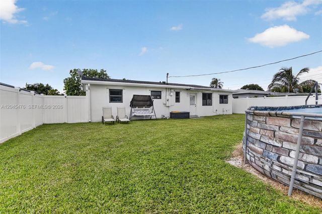 7331 Garfield St, Hollywood, FL 33024