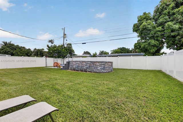 7331 Garfield St, Hollywood, FL 33024