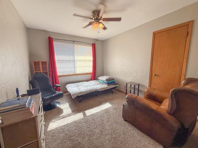 702 S Canadian Street, Wheeler, TX 79096