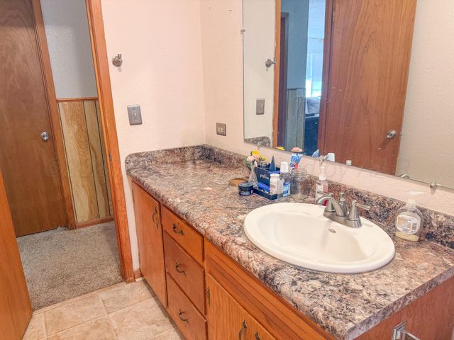 702 S Canadian Street, Wheeler, TX 79096