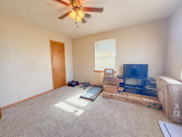 702 S Canadian Street, Wheeler, TX 79096