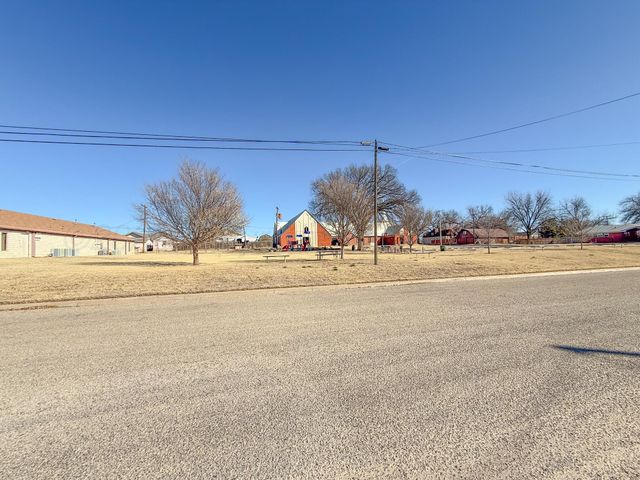 702 S Canadian Street, Wheeler, TX 79096
