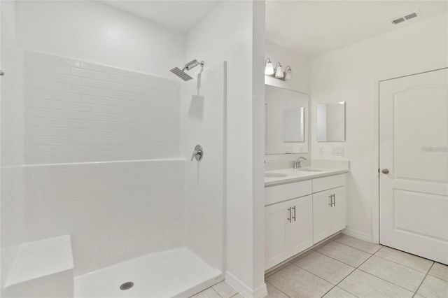1154 OAK BLUFF DRIVE, Davenport, FL 33837