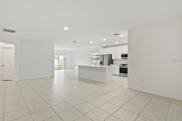 1154 OAK BLUFF DRIVE, Davenport, FL 33837
