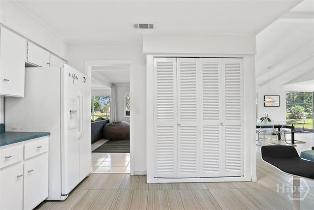12 Clarendon Road, Savannah, GA 31410