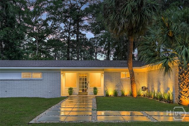 12 Clarendon Road, Savannah, GA 31410