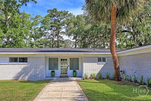 12 Clarendon Road, Savannah, GA 31410