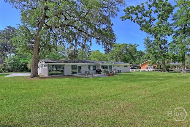 12 Clarendon Road, Savannah, GA 31410