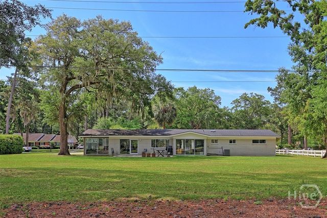 12 Clarendon Road, Savannah, GA 31410