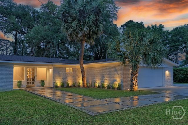 12 Clarendon Road, Savannah, GA 31410