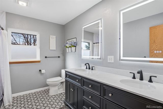 16547 W 73rd Drive, Arvada, CO 80007