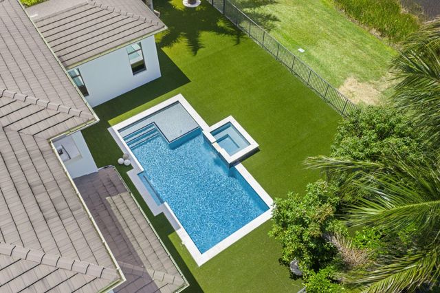 9275 Biaggio Road, Boca Raton, FL 33496