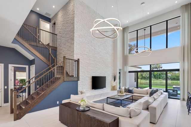 9275 Biaggio Road, Boca Raton, FL 33496