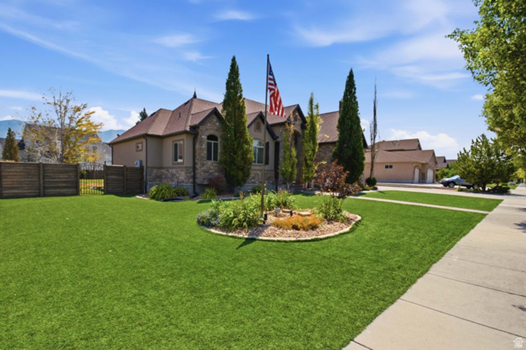5352 N HORSESHOE DR, Stansbury Park, UT 84074 — exterior