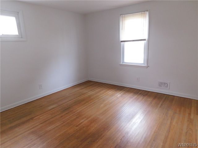 147 North Ellwood Avenue, Tonawanda, NY 14223