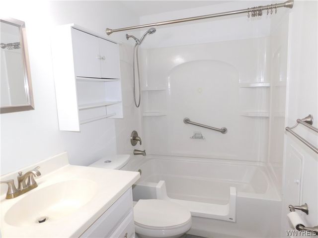 147 North Ellwood Avenue, Tonawanda, NY 14223