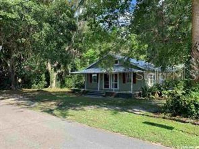 15-17 SE 2ND AVENUE, Williston, FL 32696