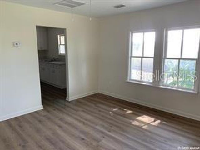 15-17 SE 2ND AVENUE, Williston, FL 32696