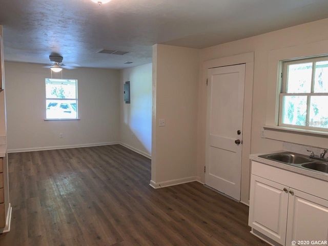 15-17 SE 2ND AVENUE, Williston, FL 32696