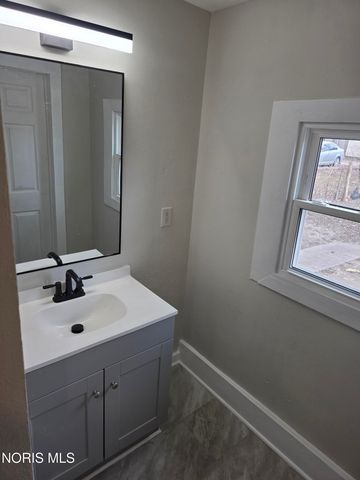 363 Parker Avenue, Toledo, OH 43605