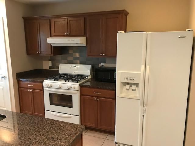 7003 Bellflower Lane, Hanahan, SC 29410