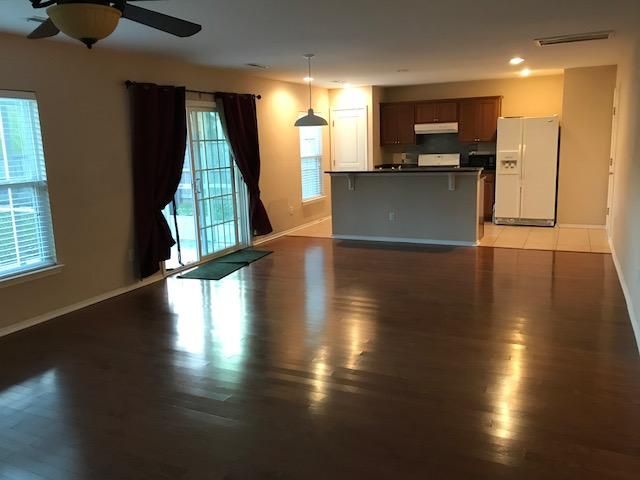 7003 Bellflower Lane, Hanahan, SC 29410