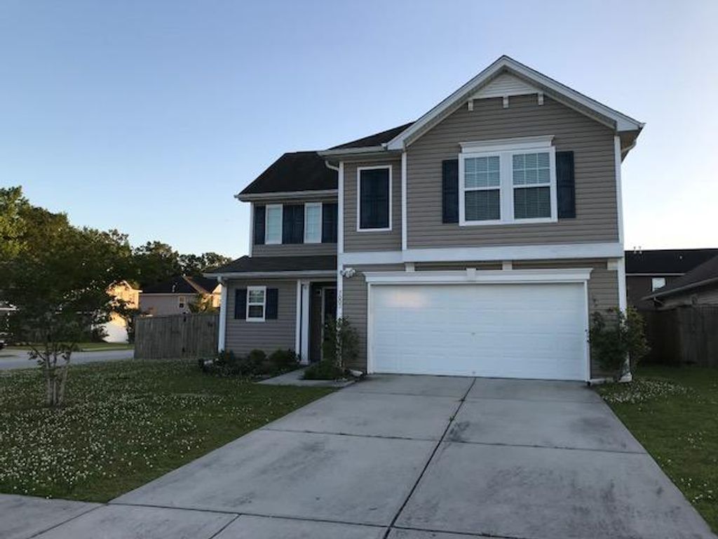 7003 Bellflower Lane, Hanahan, SC 29410