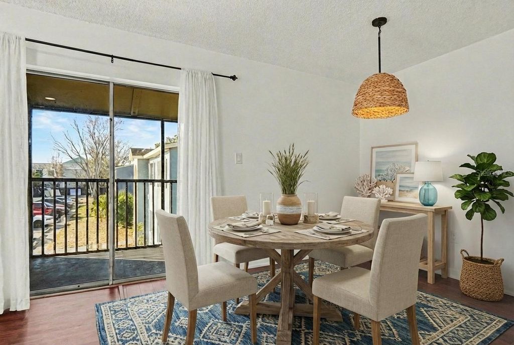 Image 11 of property listing at 2535 N ALAFAYA TRAIL 66, Orlando, FL 32826