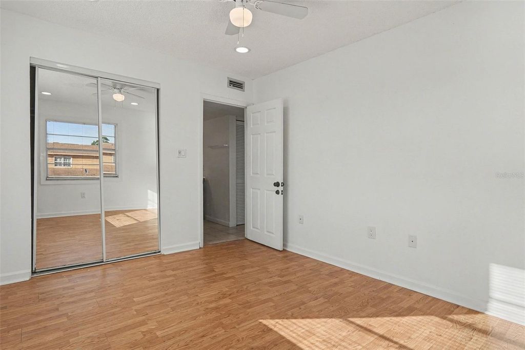 Image 23 of property listing at 2535 N ALAFAYA TRAIL 66, Orlando, FL 32826