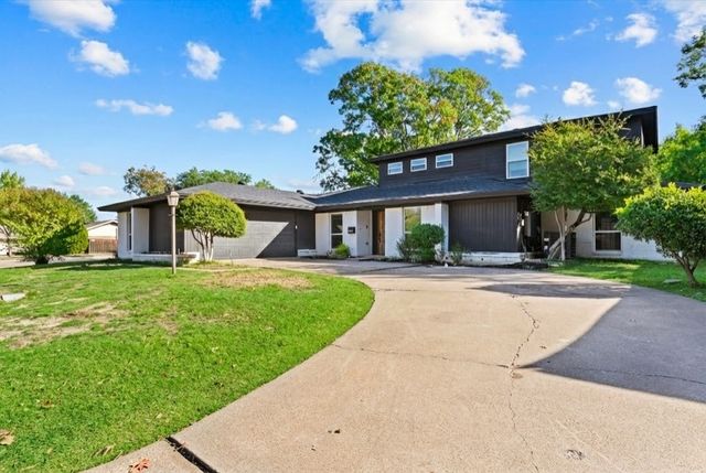 15655 Regal Hill Circle, Dallas, TX 75248