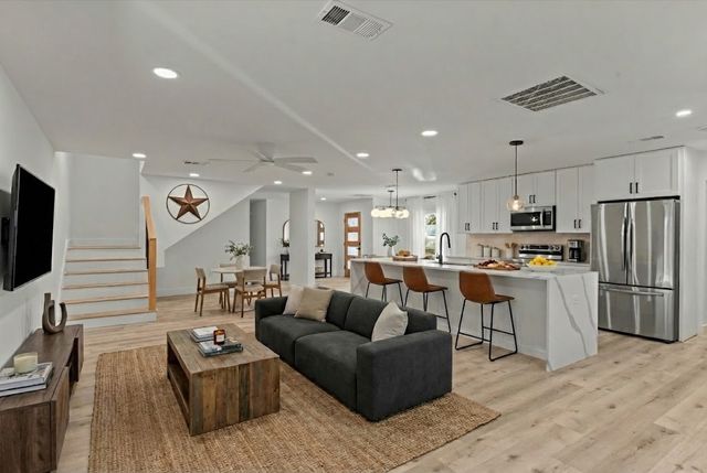 15655 Regal Hill Circle, Dallas, TX 75248