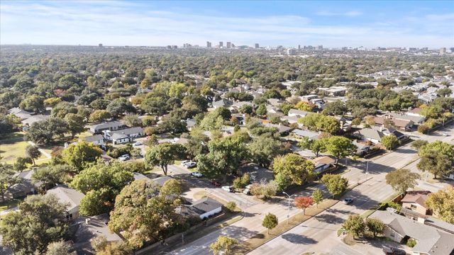 15655 Regal Hill Circle, Dallas, TX 75248