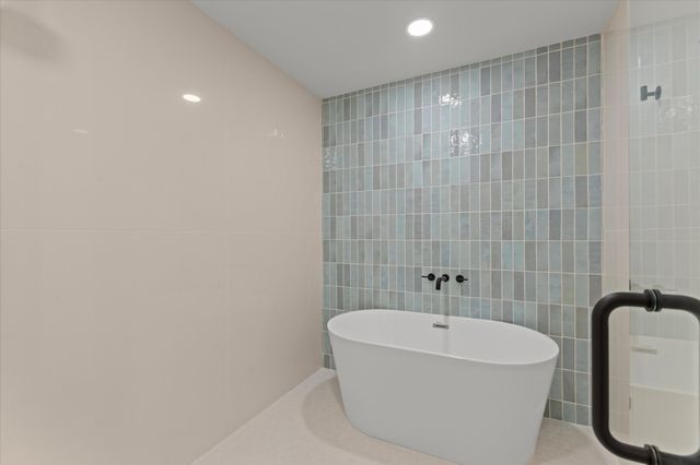 15655 Regal Hill Circle, Dallas, TX 75248