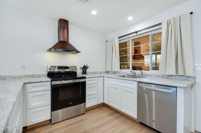 1131 W ROMO JONES Street, Tempe, AZ 85281