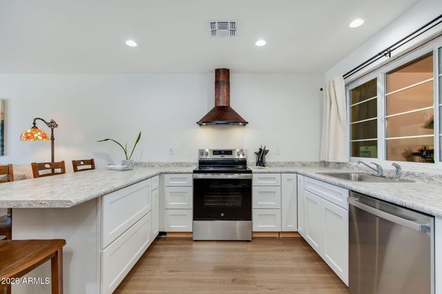 1131 W ROMO JONES Street, Tempe, AZ 85281