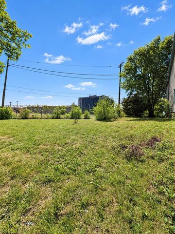 3545 N 26th STREET, Milwaukee, WI 53206