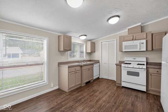 99 N Brewer Street, Greenwood, IN 46142