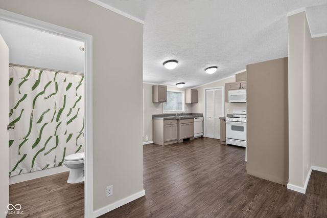 99 N Brewer Street, Greenwood, IN 46142